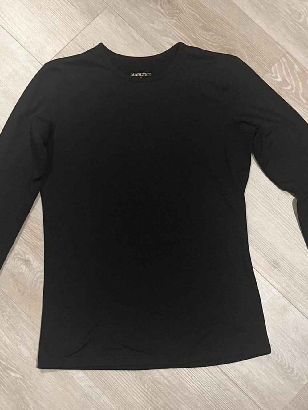 Mancyfit black long sleeved thermal underlayer size S